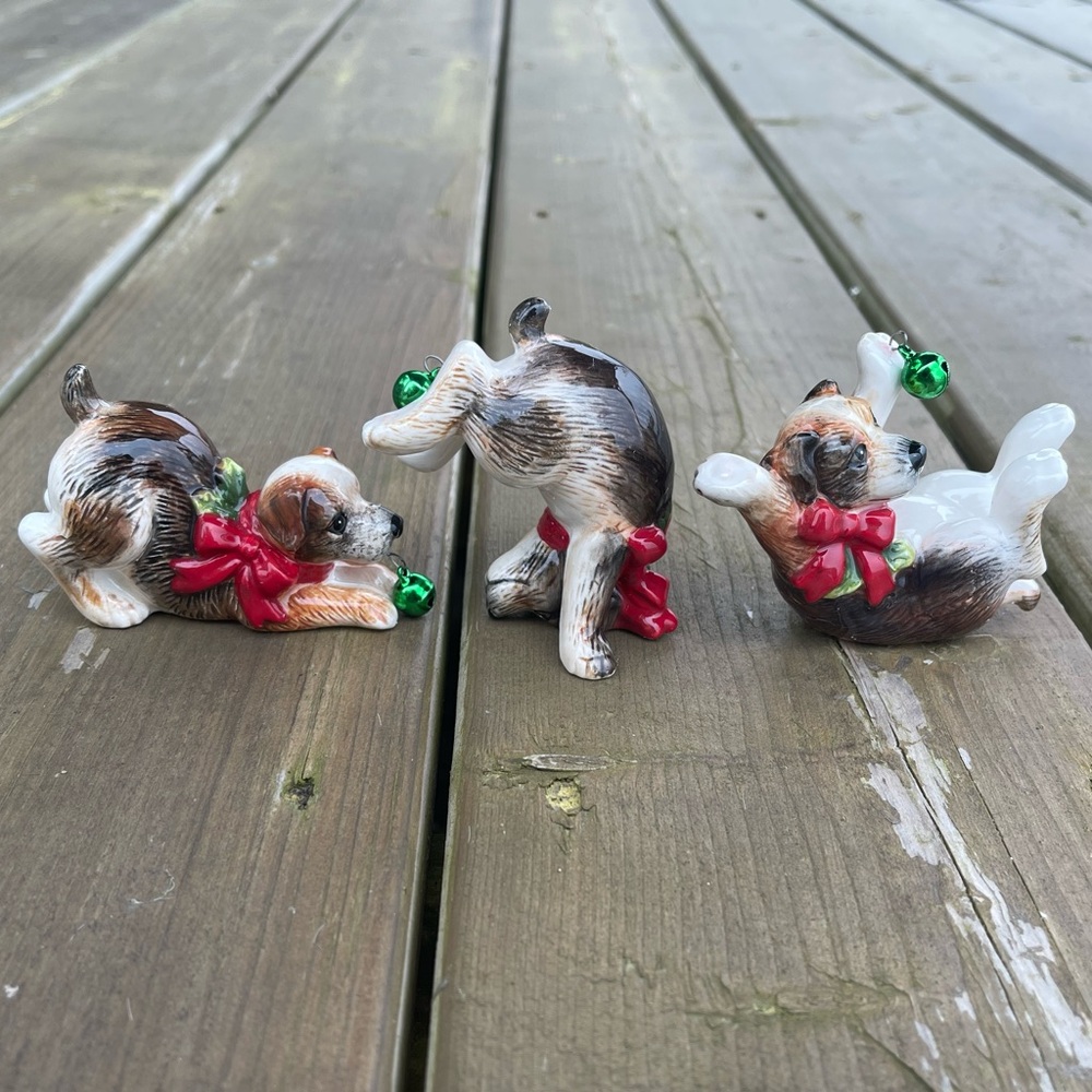 Fitz and Floyd Essentials Claus and Paws Tumblers Christmas Puppies Figurines